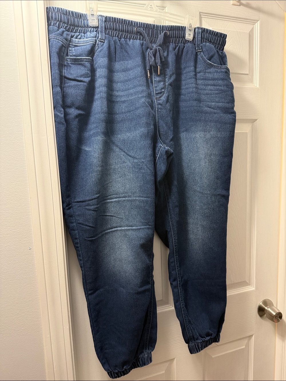 Women’s Elastic Waist Indigo Jogger Jeans